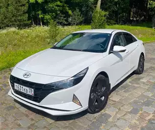 Аренда Hyundai Elantra в Калининграде от проката машин CarPlus