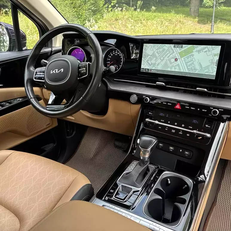 Аренда минивэна Kia Carnival в Калининграде и области