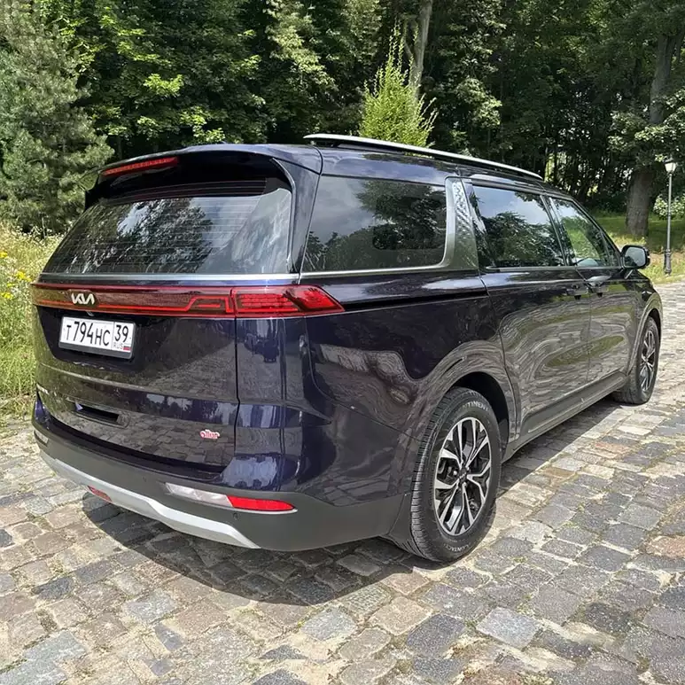 Аренда минивэна Kia Carnival в Калининграде и области