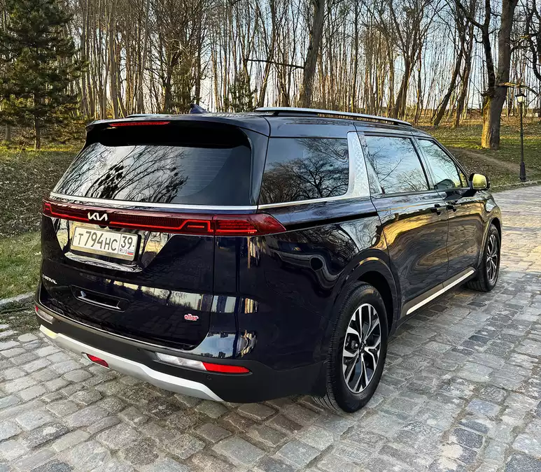 Аренда минивэна Kia Carnival в Калининграде и области
