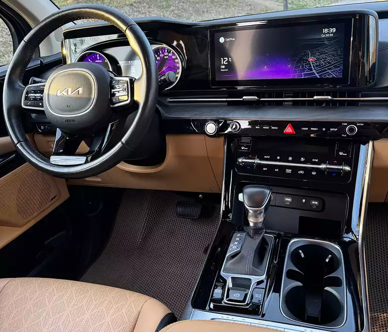 Аренда минивэна Kia Carnival в Калининграде и области