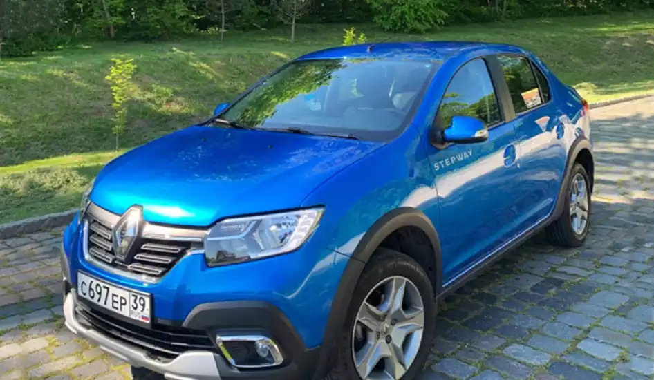 Аренда Renault Logan Stepway в Калининграде | CarPlus