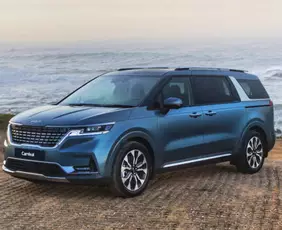 Аренда Аренда минивэна Kia Carnival в Калининграде и области